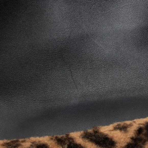 Fendi Shearling FF Baguette Shoulder Bag - Picture 15 of 16